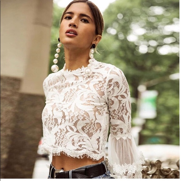 MORE ARRIVING SOON ❤️ 5🌟RATED ❤️BREANNA Lace Top - Picture 3 of 8